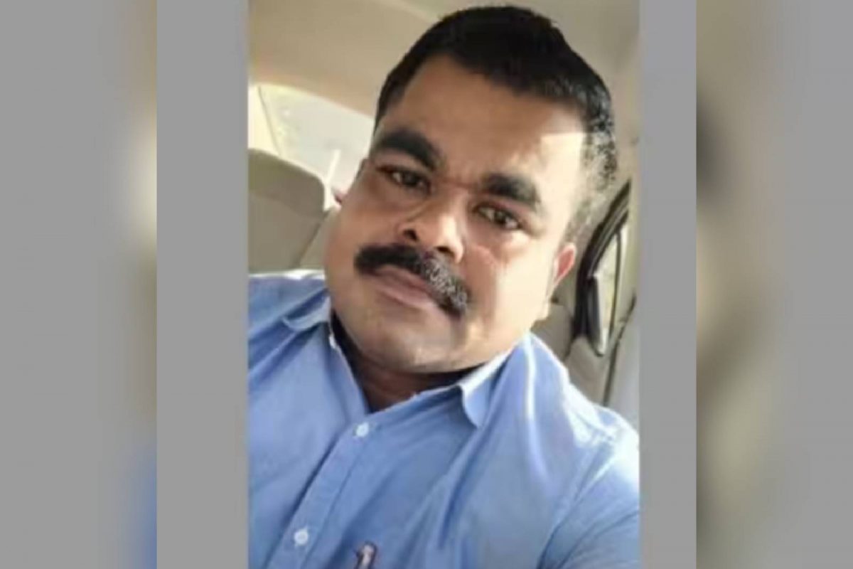 പുതിയ വീട്ടിലേക്കുള്ള ഫർണിച്ചർ വാങ്ങി മടങ്ങിവരുന്നതിനിടെ ശ്യാംകുമാര്‍ സഞ്ചരിച്ചിരുന്ന ബൈക്കിൽ ടിപ്പർ ലോറിയിടിക്കുകയായിരുന്നു.