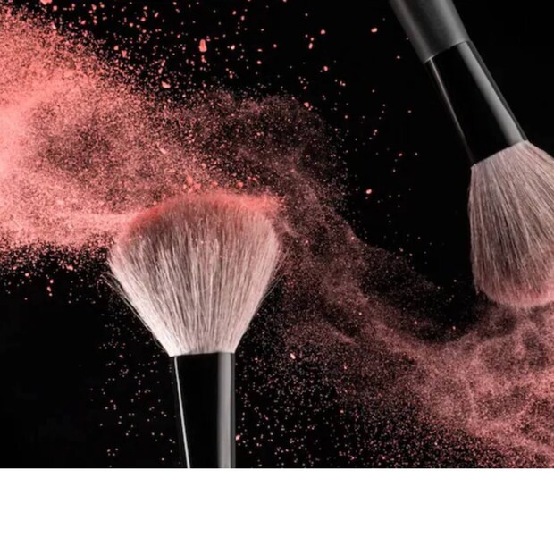 Makeup, Makeup Brushes, Dirty Makeup Brushes, dirty makeup brushes acne, dirty makeup brushes cause acne, makeup brush cleaner