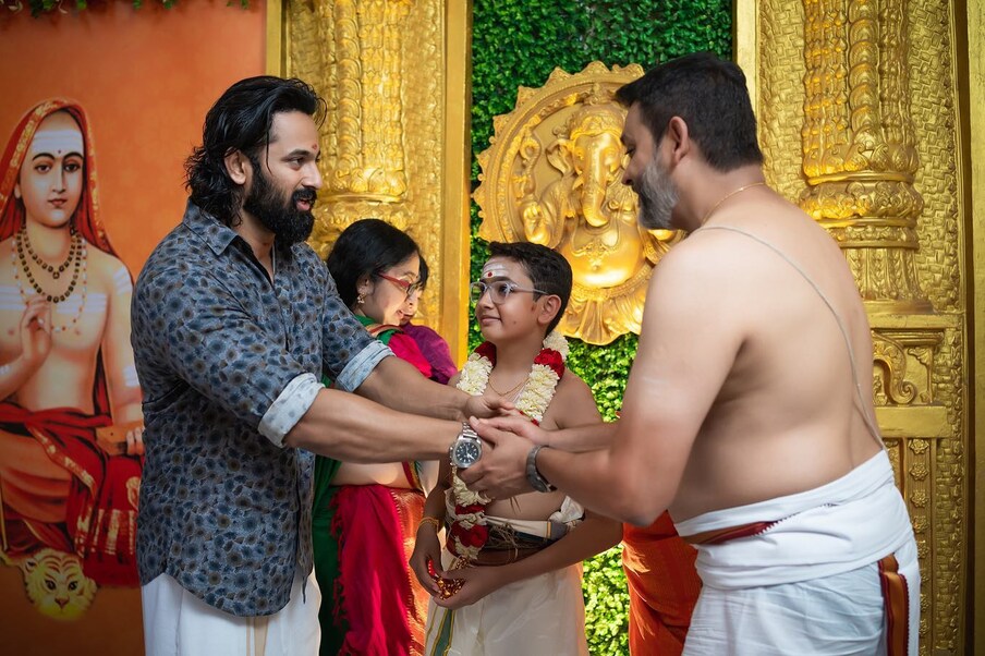 നവനീതിന്റെ ഉപനയന ചടങ്ങിൽ നടൻ ഉണ്ണി മുകുന്ദനും കുടുംബാംഗങ്ങളും