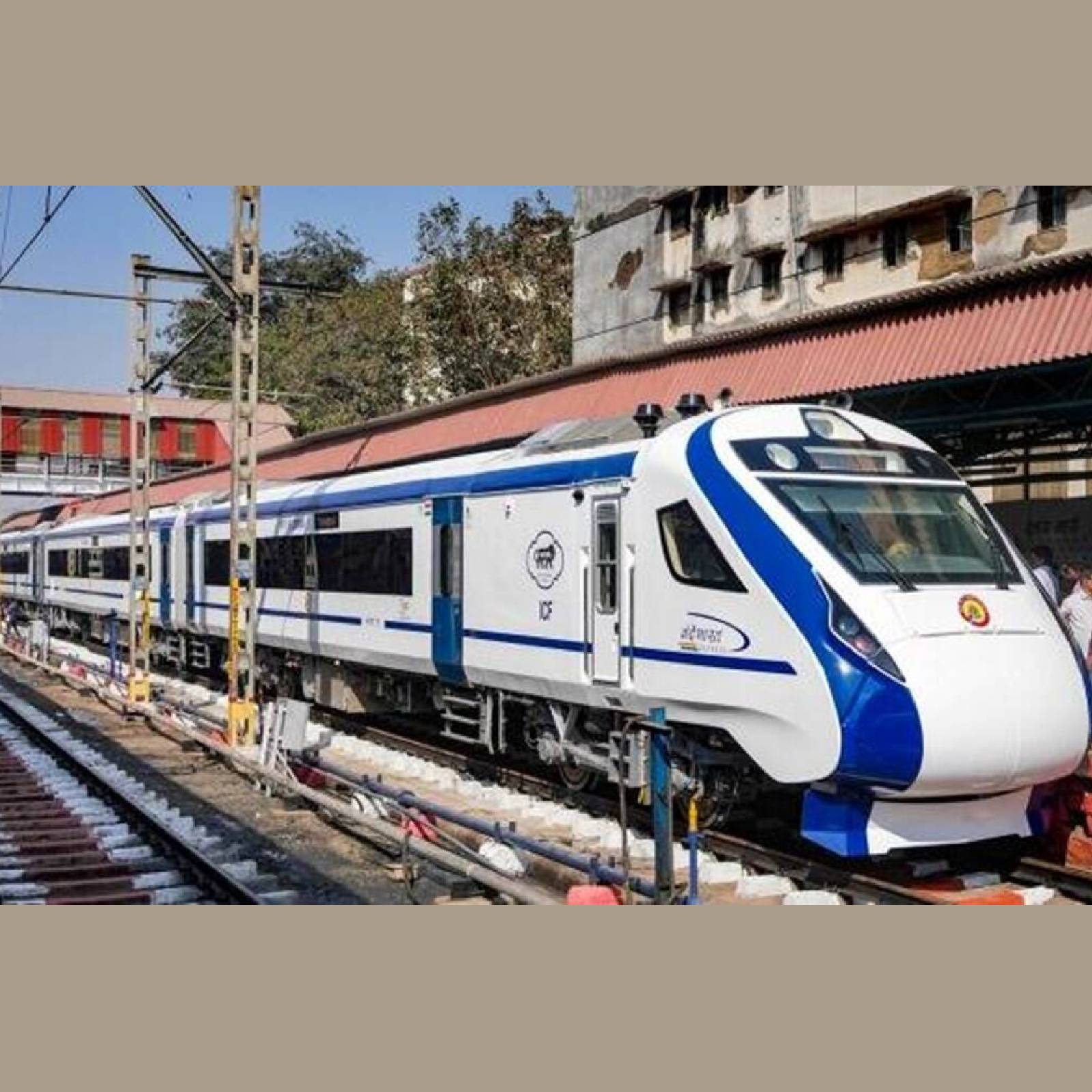  ഏപ്രിൽ 28 മുതൽ മെയ് 3 വരെയുള്ള കണക്കുകളാണ് പുറത്തുവന്നത്. ശേഷം ദിവസങ്ങളിലെ കണക്ക് വരും ദിവസങ്ങളിൽ പുറത്തുവരും. ഏപ്രില്‍ 25ന്  പ്രധാനമന്ത്രി നരേന്ദ്രമോദിയാണ് വന്ദേഭാരതിന്‍റെ കന്നിയാത്ര ഫ്ലാഗ് ഓഫ് ചെയ്തത്.