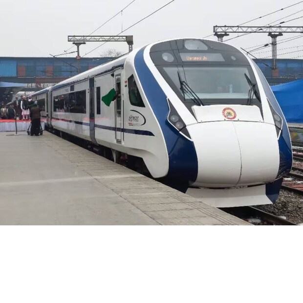 vande bharat train time schedule, vande bharat train ticket rate, Vande Bharat Express, Vande Bharat Express trail run, trail run of vande bharat express train, vande bharat express kerala, vande bharat express for kerala, Bullet train, Vande Bharat Kerala, Vande Bharat in Kerala, Vande Bharat speed, Vande Bharat features, narendra modi vande bharat, k-rail, വന്ദേ ഭാരത് എക്സ്പ്രസ്, പരീക്ഷണ ഓട്ടം, ഇന്ത്യൻ റെയിൽവേ, Indian Railway, കേരളത്തിന് വന്ദേഭാരത് ട്രെയിൻ
