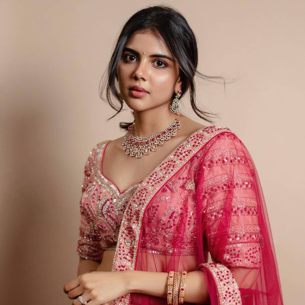 Kalyani Priyadarsan, Pranav Mohanlal, Love, Gossip, Kalyani Priyadarsan movies, Kalyani Priyadarsan age, Kalyani Priyadarsan instagram, Kalyani Priyadarsan movie list, കല്യാണി പ്രിയദർശൻ, പ്രണവ് മോഹൻലാൽ, പ്രണയം, പ്രേമം, ഹൃദയം