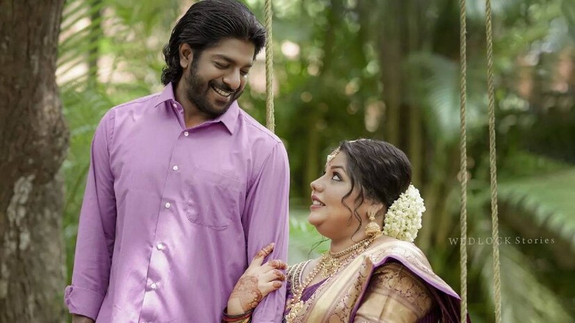  2019 ഡിസംബർ മാസത്തിലായിരുന്നു സ്നേഹ, ശ്രീകുമാർ വിവാഹം. തൃപ്പൂണിത്തുറ പൂർണത്രയീശ ക്ഷേത്രത്തിലായിരുന്നു ഇവരുടെ വിവാഹം.