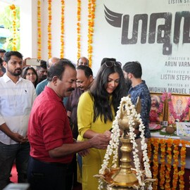 അന്നത്തെപ്പോലെ ഇന്നും; ആ നായിക മടങ്ങിവരികയാണ്, സുരേഷ് ഗോപിയുടെ 'ഗരുഡനിലൂടെ'