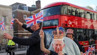 Well-wishers gather along the path that Britain's King Charles and Queen Consort Camilla will travel during the procession marking their coronation along the main streets of London, Britain, May 5, 2023. REUTERS/Violeta Santos Moura