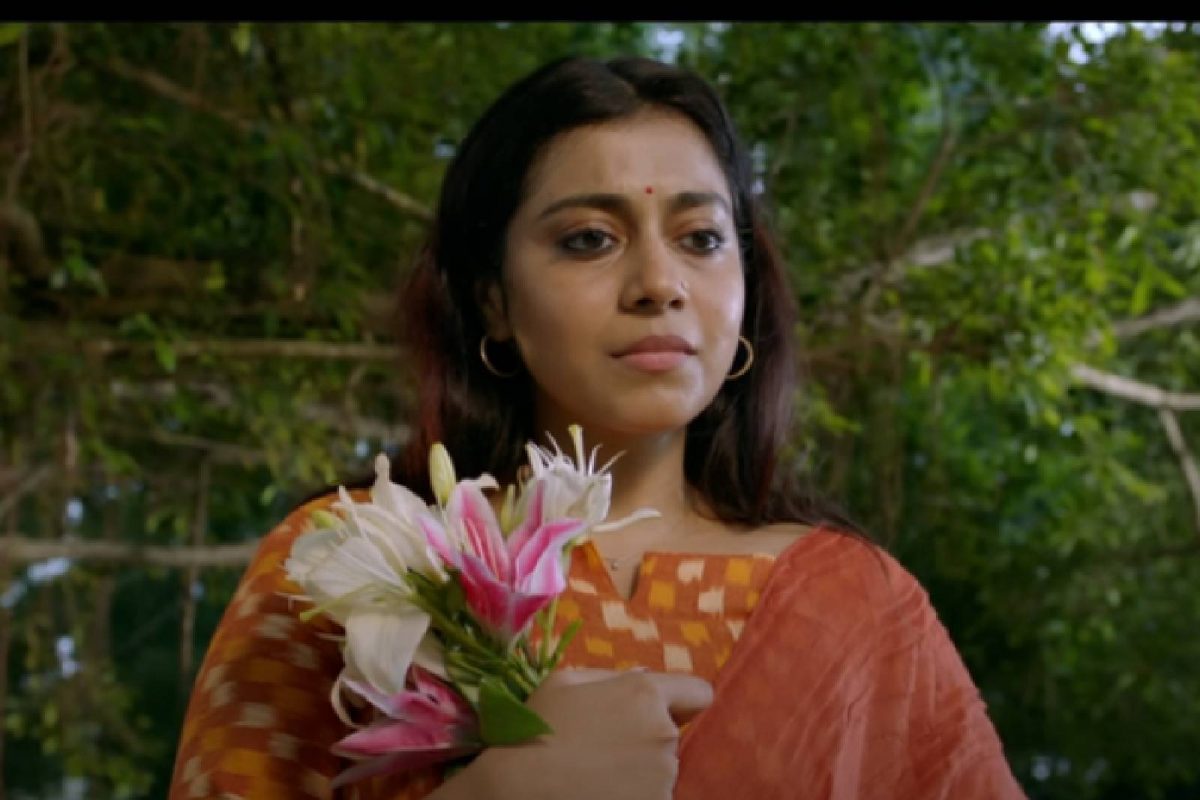 Neeraja trailer | ഒരു സ്ത്രീ ഒറ്റയ്ക്ക് ജീവിക്കാൻ തീരുമാനിച്ചാൽ... ശ്രുതി രാമചന്ദ്രന്റെ 'നീരജ' ട്രെയ്‌ലർ