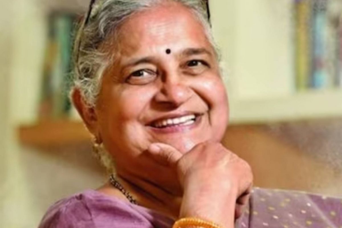ലളിതമായ വസ്ത്രവും രൂപവും കണ്ട് ഇതാണോ ബ്രിട്ടീഷ് പ്രധാനമന്ത്രിയുടെ അമ്മായിയമ്മ എന്ന് സംശയിച്ചു 