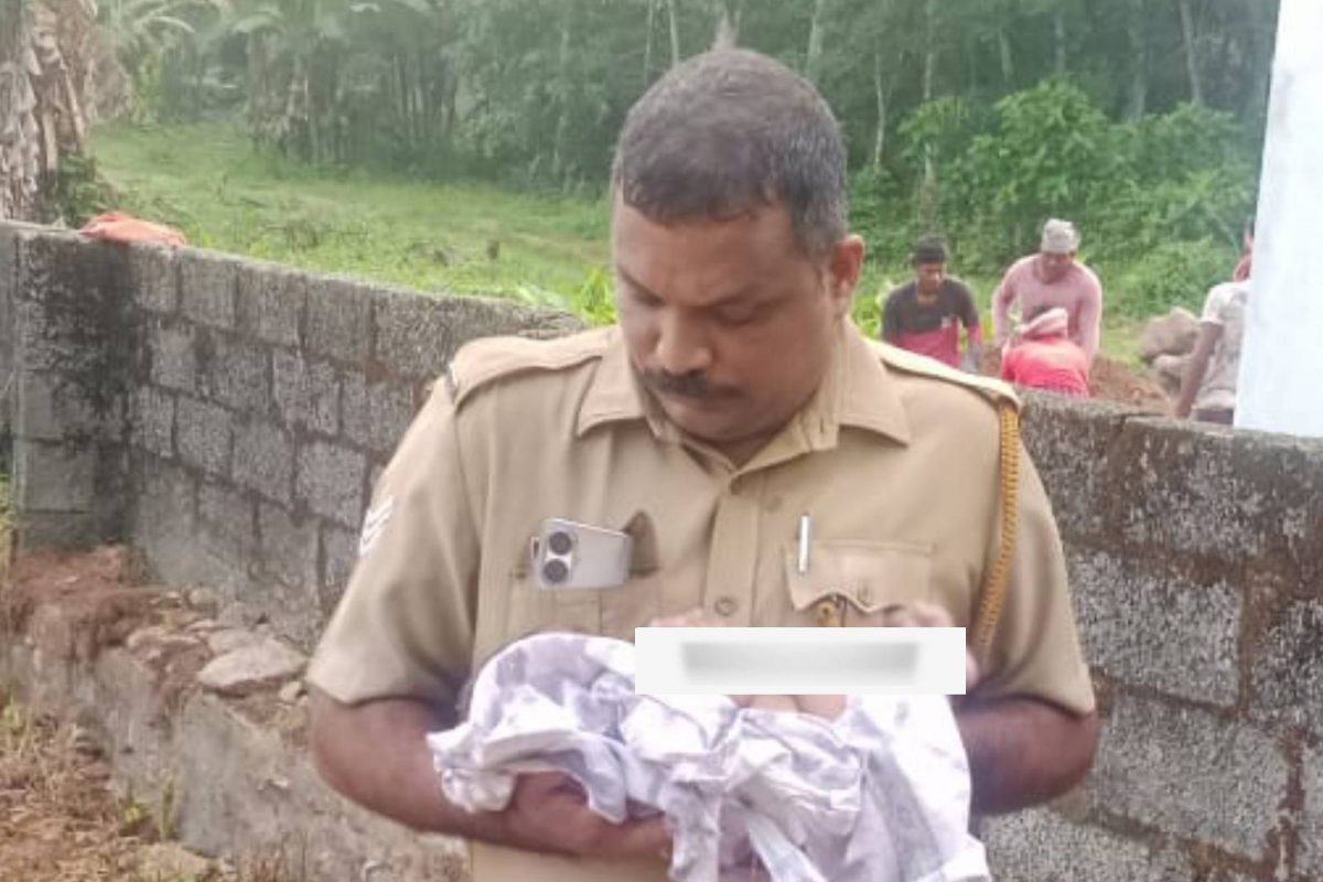 കപ്പ കൃഷി ചെയുന്ന പറമ്പിലാണ് കുട്ടിയെ കണ്ടെത്തിയത്