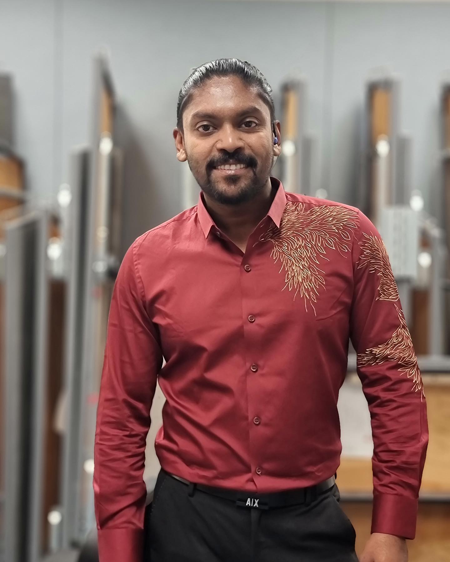  മനസുകൊണ്ട് പ്രണയിച്ച ആളായിരുന്നു വിധു. ഡിഗ്രിക്ക് ചേരാനുള്ള ഗ്യാപ്പിൽ 'വേറൊരു നാറി അവളെയും കൊണ്ട് പോയി' എന്ന് വിധു. എന്നും അവളുടെ കൂടെ കാണുന്ന ഒരുത്തനായിരുന്നു അതെന്ന് വിധു