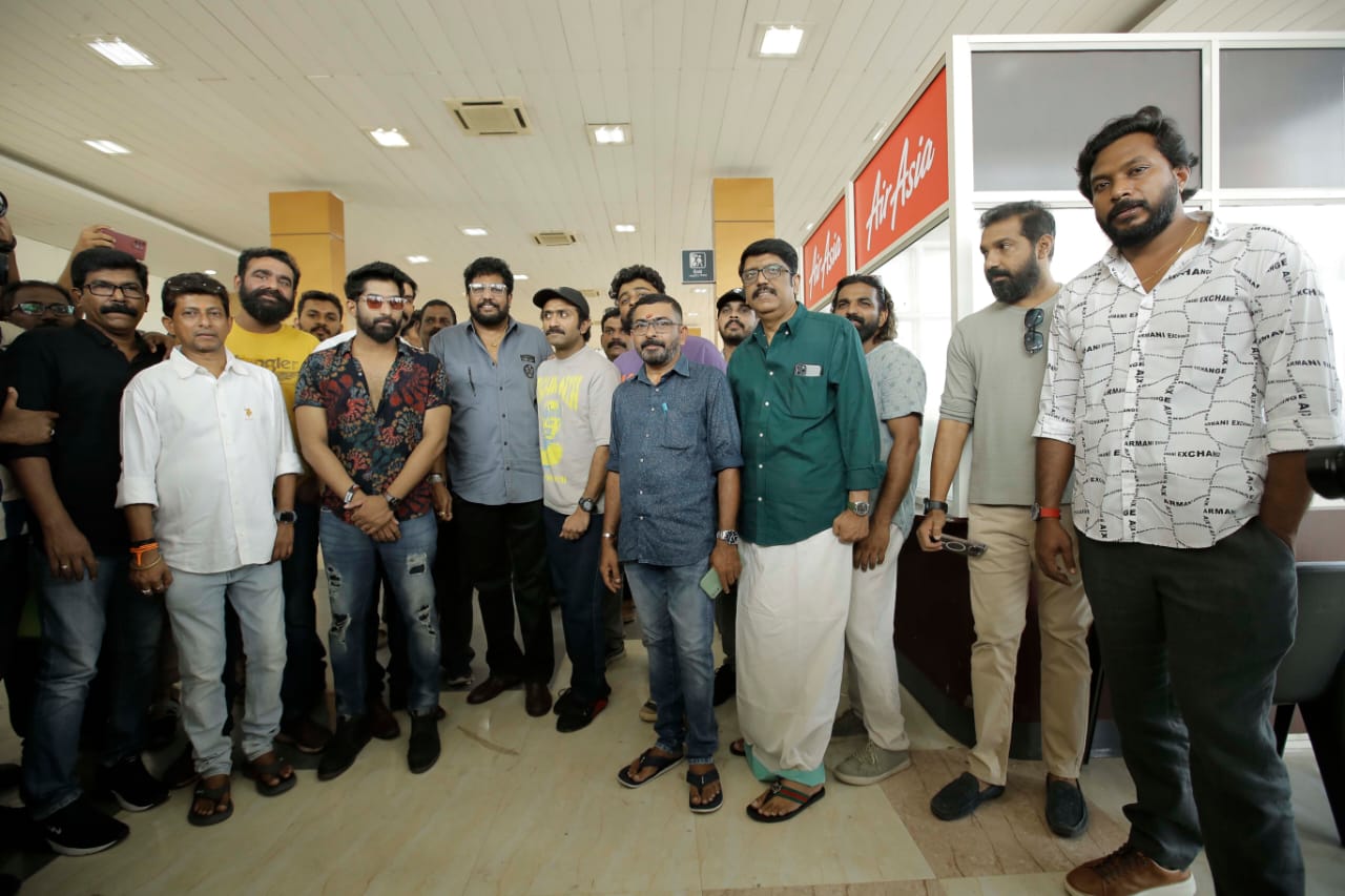  ബസൂക്കയുടെ ചിത്രീകരണം കൊച്ചി, കോയമ്പത്തൂർ, ബെം​ഗളൂരു എന്നിവിടങ്ങളിലായി പൂർത്തിയാകും. പി.ആർ.ഓ - വാഴൂർ ജോസ്. ഫോട്ടോ - ബിജിത്ത് ധർമ്മടം.
