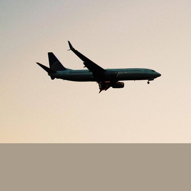 Crime news, Harassing Air Hostess, Air Hostess, Flight, Mumbai, Muscat, വിമാനം, എയർഹോസ്റ്റസ്, വിസ്താര വിമാനം, നഗ്നത പ്രദർശനം