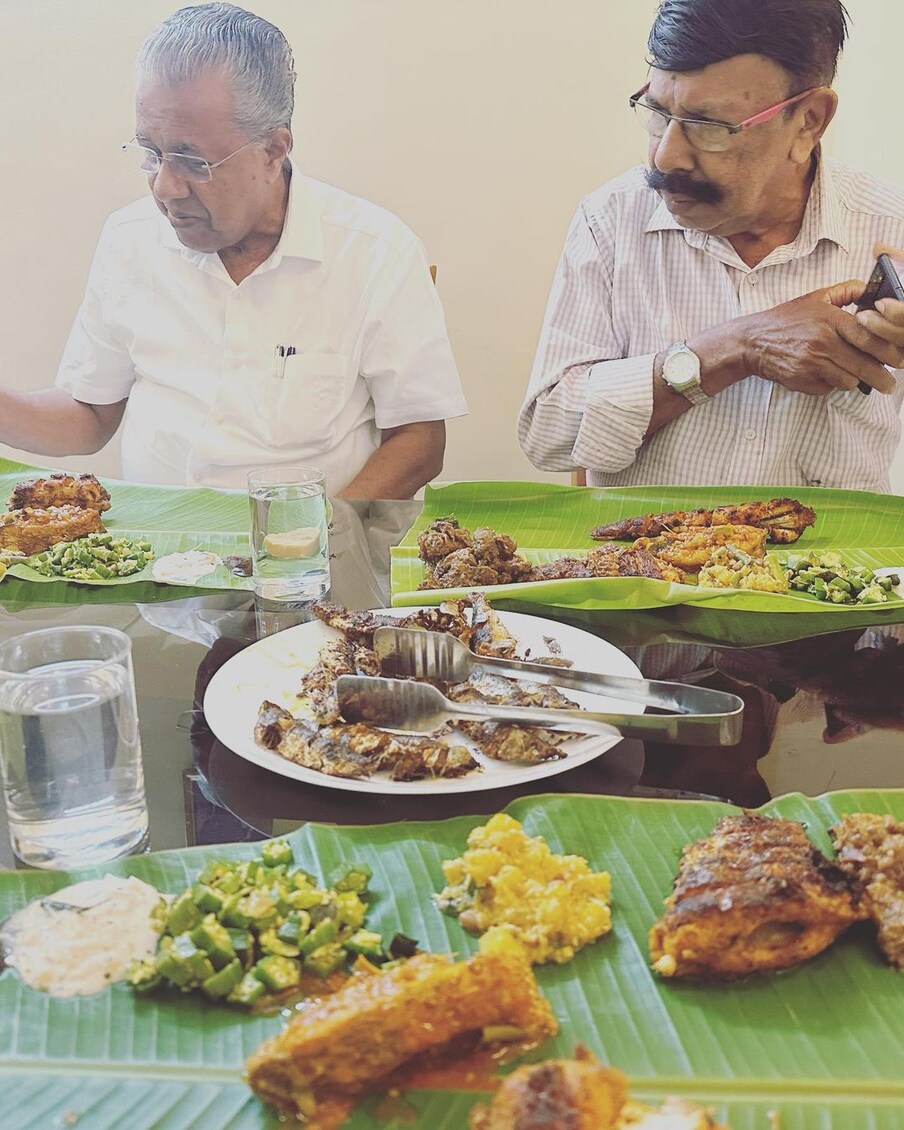  നവ്യ പോസ്റ്റ് ചെയ്ത മുഖ്യമന്ത്രിയുടെ പിറന്നാൾ സദ്യയുടെ ചിത്രം