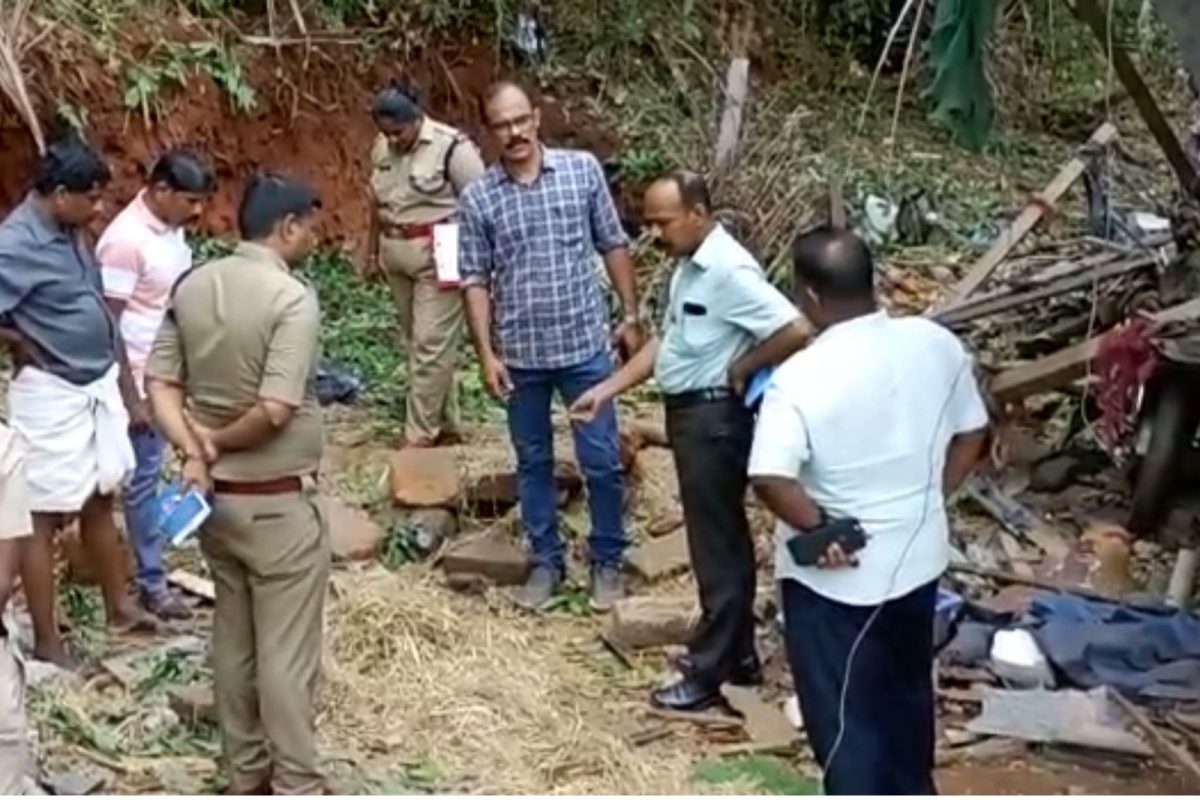 പാലക്കാട് പടക്ക നിർമാണ സാമഗ്രികൾ സൂക്ഷിച്ചിരുന്ന വീട്ടിൽ സ്ഫോടനം: മൃതദേഹാവശിഷ്ടങ്ങള്‍ കണ്ടെത്തി?