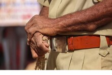 ഡെലിവറി ബോയ്  ടെറസിലെത്തിച്ചെന്ന് 8 വയസുകാരി; നാട്ടുകാരുടെ മർദനത്തിനു ശേഷം സത്യം പുറത്ത്