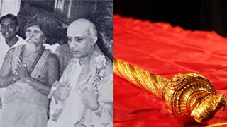 1947 ആഗസ്റ്റ് 14ന് രാത്രി പണ്ഡിറ്റ് ജവഹർലാൽ നെഹ്റുവിന് തിരുവടുതുറൈ ആഥീനം പ്രതിനിധി ശ്രീ ല ശ്രീ കുമാരസ്വാമി തമ്പിരാൻ സ്വർണ്ണ ചെങ്കോൽ നൽകിയ വേള 1947 ആഗസ്റ്റ് 14ന് രാത്രി പണ്ഡിറ്റ് ജവഹർലാൽ നെഹ്റുവിന് തിരുവടുതുറൈ ആഥീനം പ്രതിനിധി ശ്രീ ല ശ്രീ കുമാരസ്വാമി തമ്പിരാൻ സ്വർണ്ണ ചെങ്കോൽ നൽകിയ വേള