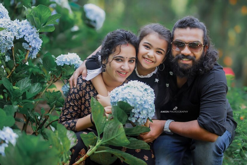 500 കിലോയോളം ഭാരം താങ്ങാൻ കഴിയുന്ന വടം മാത്രമാണ് സജ്ജീകരണം. റോപ്പ് ഉൾപ്പെടെ മറ്റൊന്നുമില്ല. വൃദ്ധി ആത്മവിശ്വാസത്തോടു കൂടി അഭിനയിക്കാൻ ഉത്സാഹം കാട്ടി. ഷൂട്ടിംഗ് നടന്നു