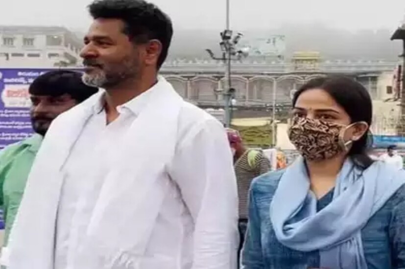  ഇപ്പോഴിതാ പ്രഭുദേവക്കും ഭാര്യ ഹിമാനി സിംഗിനും ഒരു പെണ്‍കുഞ്ഞ് ജനിച്ചിരിക്കുന്നു എന്ന വാര്‍ത്തയാണ് തമിഴ് സിനിമാലോകത്തെ പ്രധാന വാര്‍ത്ത. 2020ലാണ് പ്രഭുദേവ ഹിമാനിയെ വിവാഹം ചെയ്യുന്നത്. മൂന്ന് വര്‍ഷത്തെ ദാമ്പത്യത്തിനൊടുവില്‍ കുടുംബത്തിലെ ആദ്യത്തെ അതിഥിയെ വരവേല്‍ക്കുന്നതിന്‍റെ ത്രില്ലിലാണ് ഇരുവരും.