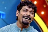 പ്രശസ്ത ഹാസ്യകലാകാരൻ കൊല്ലം സുധി വാഹനാപകടത്തിൽ മരിച്ചു