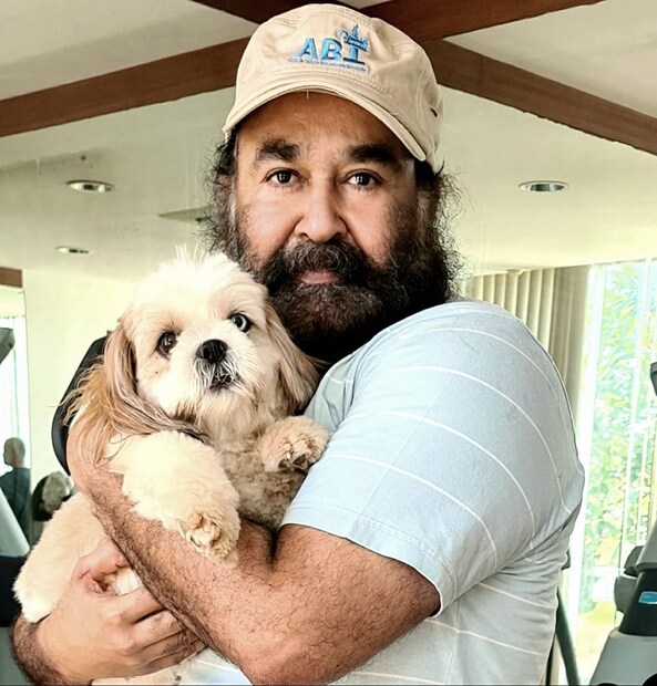  'ഒടുവിൽ കാസ്‌പറും വിസ്‌കിയും എനിക്കൊപ്പം പോസ് ചെയ്തു', എന്ന ക്യാപ്ഷനോടെയാണ് ചിത്രം പങ്കുവെച്ചിരിക്കുന്നത്.