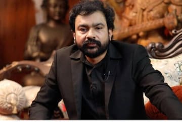മോൻസൻ മാവുങ്കൽ