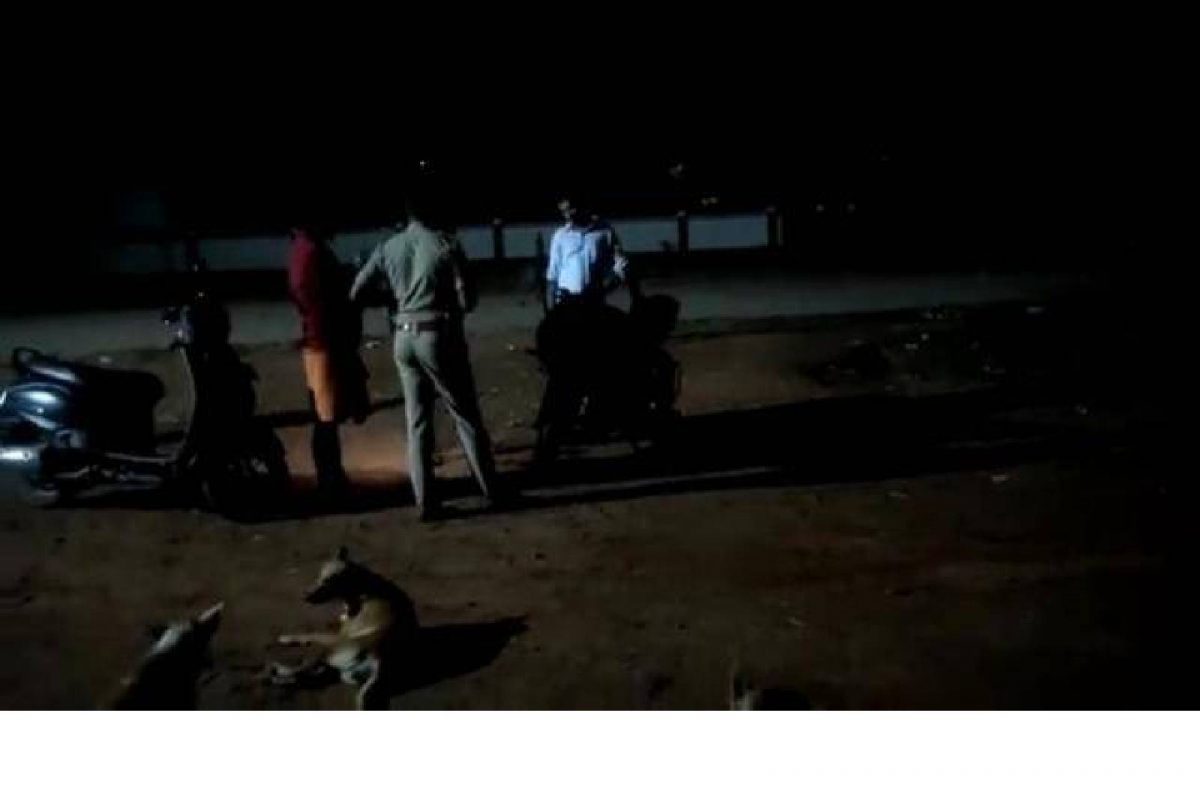 മംഗളൂരുവില്‍ മലയാളി വിദ്യാര്‍ഥികള്‍ക്ക് നേരെ സദാചാര ആക്രമണം;തീവ്രഹിന്ദുസംഘടനാ പ്രവർത്തകരായ 7 പേര്‍ അറസ്റ്റില്‍