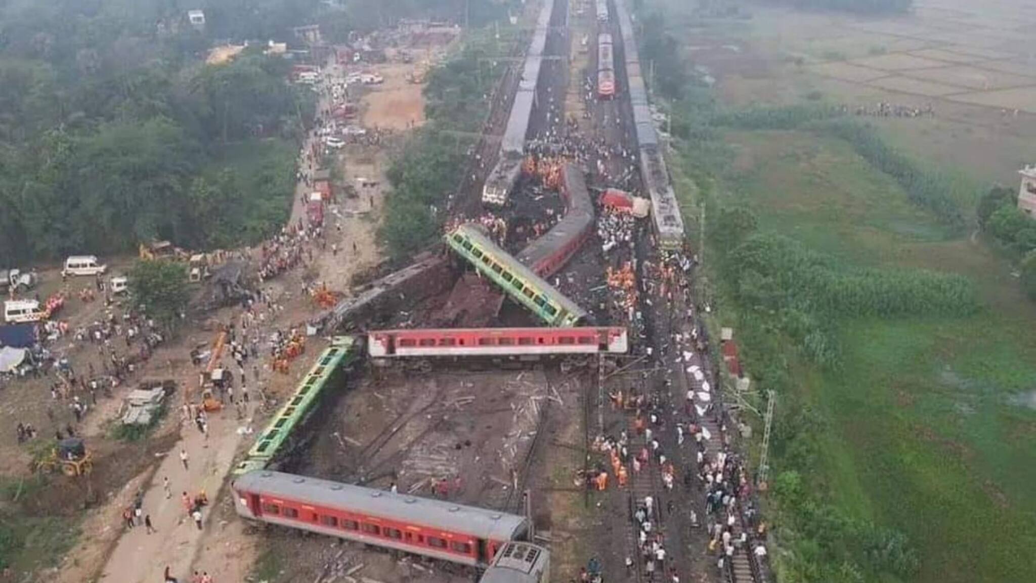 ഒഡീഷ ട്രെയിൻ അപകടം: മാനുഷിക പിഴവെന്ന് സൂചന നൽകി ഉദ്യോഗസ്ഥർ; അട്ടിമറി സാധ്യത തള്ളിക്കളയാമോ?