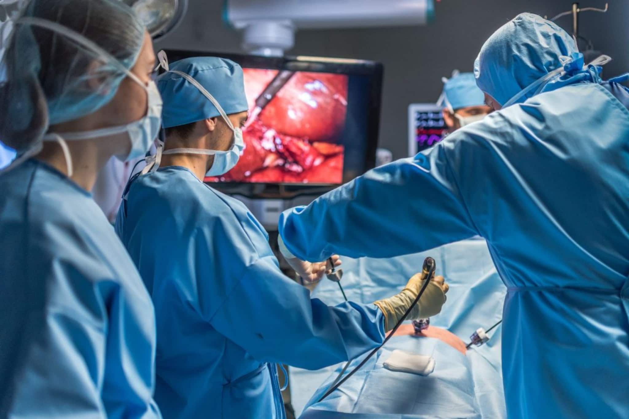 'ഓപ്പറേഷൻ തിയറ്ററിൽ രോഗികളുടെ സുരക്ഷക്കാവശ്യമായ പ്രോട്ടോക്കാൾ'; ശിരസും കൈയും മൂടുന്ന ആവശ്യത്തെ എതിർത്ത് IMA