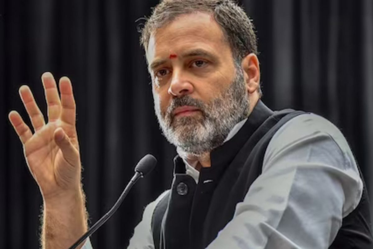 വയനാട്ടിൽ ഉപതെരഞ്ഞെടുപ്പിന് മുന്നൊരുക്കമോ? വോട്ടിങ് യന്ത്രങ്ങളുടെ പരിശോധന തുടങ്ങി
