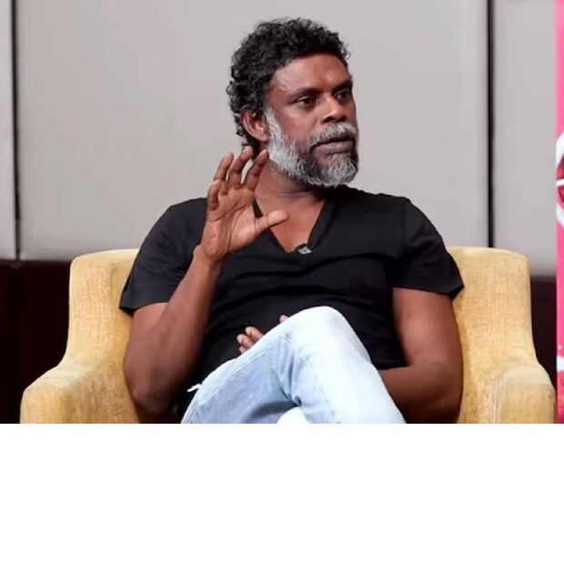 Oommen Chandy, vinayakan, Oommen Chandy life, Oommen Chandy political journey, Oommen Chandy profile, Oommen Chandy news, Oommen Chandy latest, leader oommen chandy, former chief minister oommen chandy, oc, kunjoonju, puthupally, congress in kerala, oommen chandy passes away, oommen chandy leader, oommen chandy family, oommen chandy kerala, ഉമ്മൻചാണ്ടി, കുഞ്ഞൂഞ്ഞ്, ഒസി, പുതുപ്പള്ളി, മുൻ മുഖ്യമന്ത്രി ഉമ്മൻചാണ്ടി, ഉമ്മൻചാണ്ടി അന്തരിച്ചു, Former Kerala Chief Minister senior Congress leader Oommen Chandy passes away | മുൻ മുഖ്യമന്ത്രിയും മുതിർന്ന കോൺഗ്രസ് നേതാവുമായ ഉമ്മൻ ചാണ്ടി അന്തരിച്ചു. 79 വയസായിരുന്നു. തൊണ്ടയിലെ അർബുദ ബാധയെ തുടർന്ന് ചികിത്സയിലായിരുന്നു,actor mohanlal ,actor mohanlal condoles the death of oommen chandy,vinayakan,actor vinayakan,complaint against vinayakan, നടൻ വിനായകനെതിരെ എസി പിക്ക് പരാതി,നടൻ വിനായകൻ, ഉമ്മൻ ചാണ്ടിയെ അധിക്ഷേപിച്ചു
