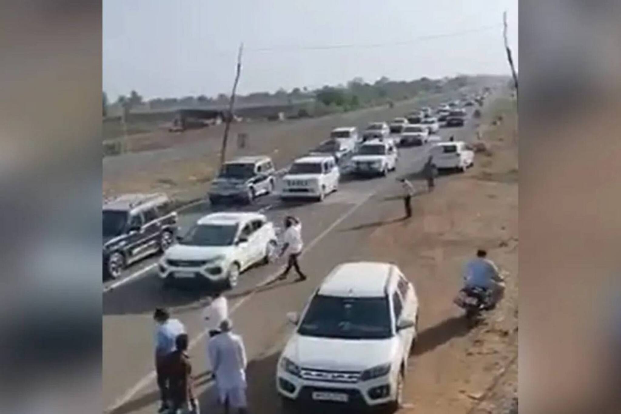 ബിജെപി നേതാവ് തിരികെ കോൺഗ്രസിലെത്തിയത് 400 കാറുകളുടെ അകമ്പടിയോടെ; വീഡിയോ വൈറൽ‌