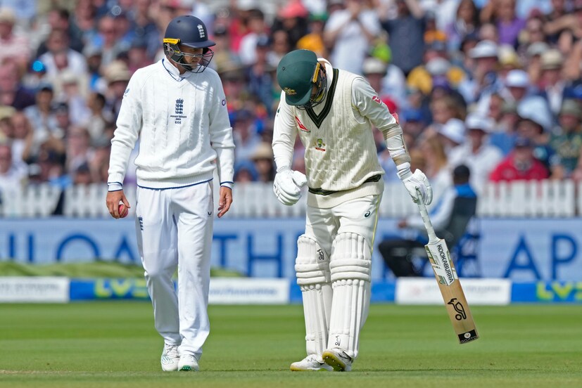 Australia were without Nathan Lyon after the off-spinner, who had limped out to bat at No 11 on Saturday