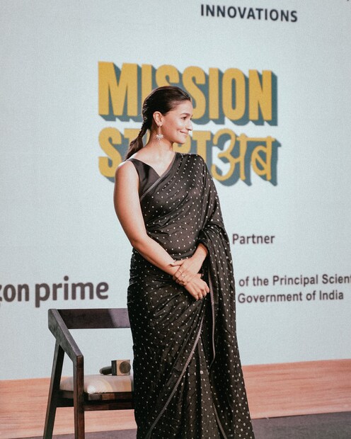  തന്റെ ശരീരത്തിന് ആവശ്യമായതിനേക്കാൾ വണ്ണം കുറച്ചത് എങ്ങനെയെന്ന് ആലിയ മുമ്പ് അഭിമുഖങ്ങളിൽ പറഞ്ഞിരുന്നു. ആലിയയുടെ ഡയറ്റ് പ്ലാൻ എന്തൊക്കെയാണെന്ന് നോക്കാം.