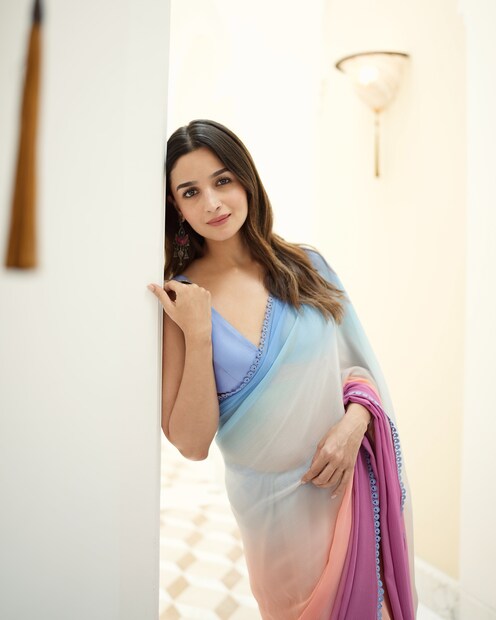  കുട്ടിക്കാലം മുതൽ സിനിമാ മോഹമുണ്ടായിരുന്നെങ്കിലും ഫിറ്റ്നസിലും ആരോഗ്യത്തിലും പണ്ട് അധികം ശ്രദ്ധിച്ചിരുന്നില്ലെന്ന് ആലിയ പറയുന്നു. തന്റെ ഉയരത്തിനും പ്രായത്തിനും വേണ്ടതിനേക്കാൾ 20 കിലോ അധികം ഭാരമുണ്ടായിരുന്നു.