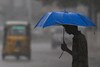 സംസ്ഥാനത്ത് കനത്ത മഴ; വിവിധ ഇടങ്ങളില്‍ വിദ്യാഭ്യാസ സ്ഥാപനങ്ങള്‍ക്ക് ചൊവ്വാഴ്ച അവധി