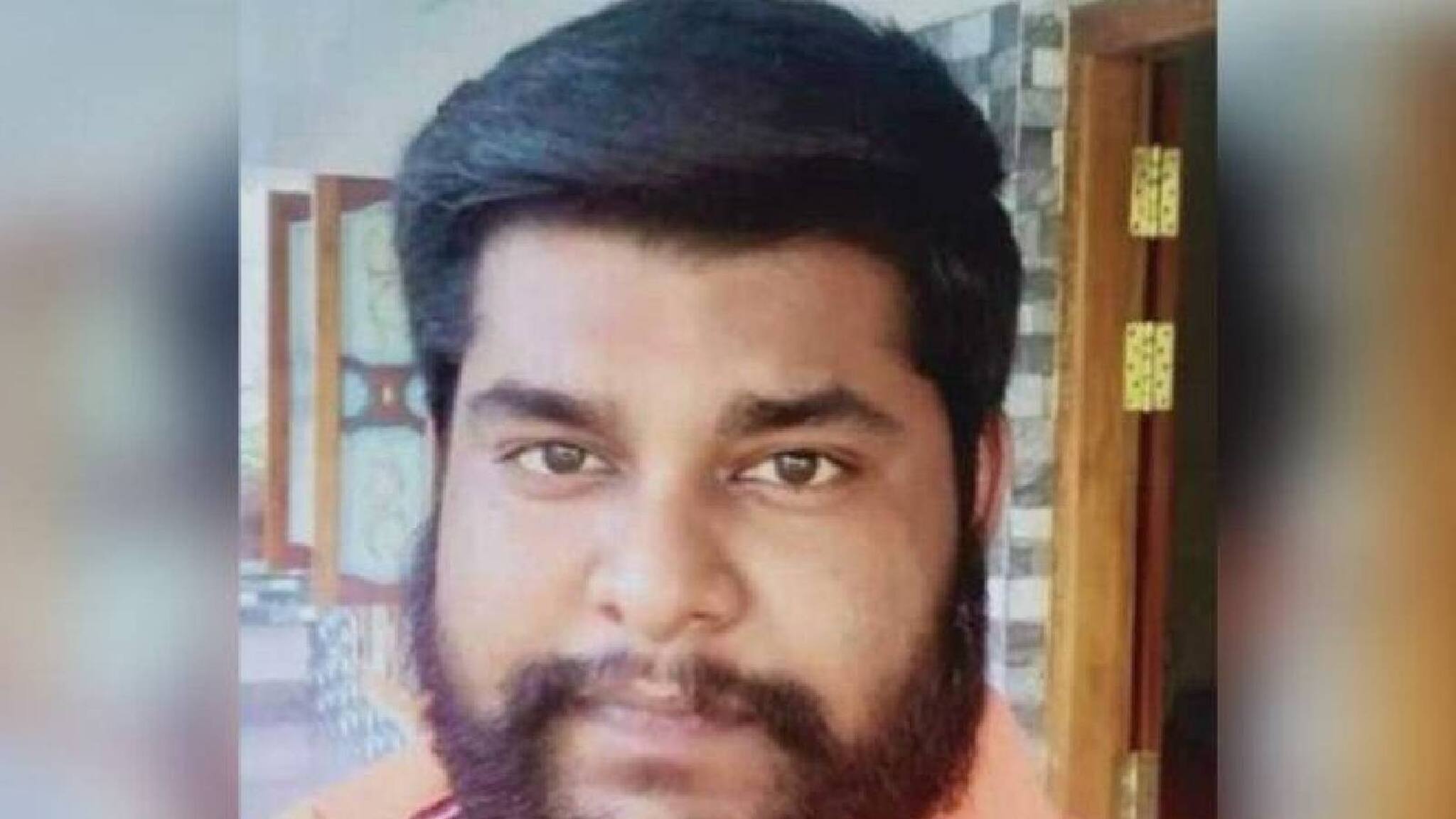 റിയാദിൽ കാർ ഇലക്ട്രിക് പോസ്റ്റിലിടിച്ച്  മലയാളി യുവാവ് മരിച്ചു