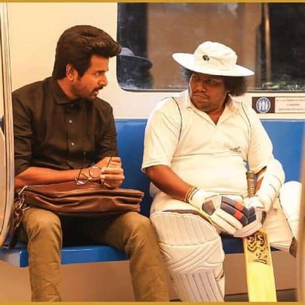  ചിത്രത്തിന്റെ ഓഡിയോ ലോഞ്ചിനായി എത്തിയപ്പോള്‍ ധോണിക്കും ഭാര്യയ്ക്കും ചെന്നൈ എയര്‍പോര്‍ട്ടില്‍ ആവേശകരമായ സ്വീകരണമാണ് ലഭിച്ചത്.