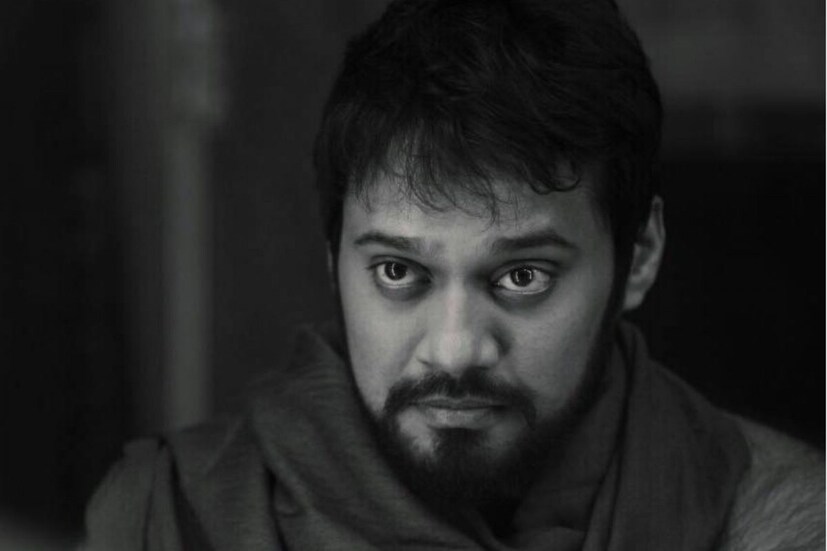  മുൻഭാര്യയും ​ഗായികയുമായ അമൃത സുരേഷിനും തനിക്കുമിടയിലെ ബന്ധം പാപ്പു (മകൾ അവന്തിക) മാത്രമാണെന്ന് നടൻ ബാല. "പാപ്പു എന്റെ മകളാണ്, ഞാനാണ് അച്ഛൻ. അത് ഈ ലോകത്ത് ആർക്കും മാറ്റാൻ പറ്റില്ല", എന്നാണ് ബാല പറഞ്ഞത്. ബാക്കിയുള്ളതൊക്കെ അവരവരുടെ കാര്യങ്ങളാണെന്നും നല്ലത് ചെയ്താൽ നല്ലത് വരുമെന്നാണ് ബാലയുടെ പ്രതികരണം.