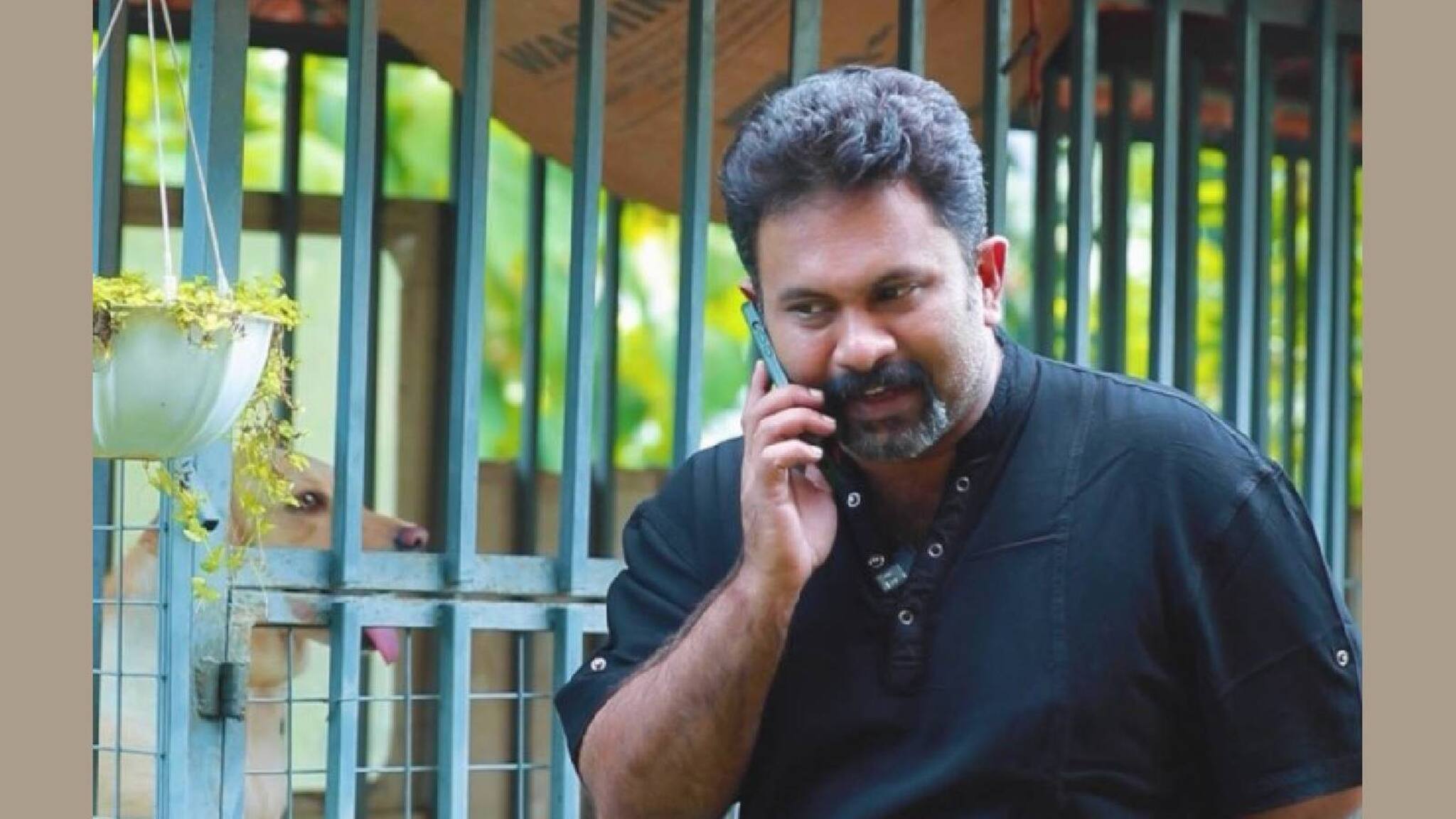 മെൻഷൻ ദാറ്റ് കോഴി ചങ്ക്; ഇല്ലെങ്കിൽ പൂവൻ കോഴിയുടെ ശബ്ദമായി അജു വർഗീസിനെ കേൾക്കാം