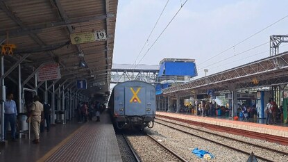 തൃശൂർ റെയിൽവേ സ്റ്റേഷൻ തൃശൂർ റെയിൽവേ സ്റ്റേഷൻ