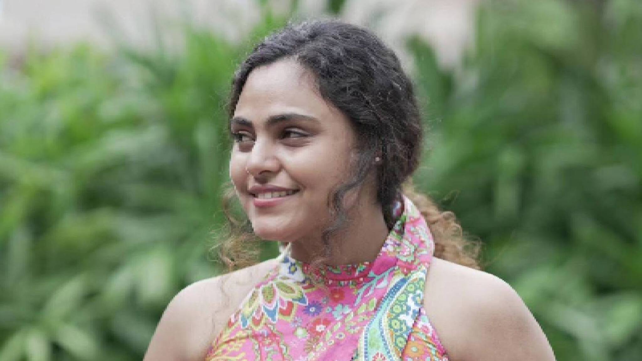 Vincy Aloshious | ആർകിടെക്ട് ആവാൻ പഠനം, റിയാലിറ്റി ഷോ വഴി സിനിമയിൽ; വിൻസിക്ക് മധുര വിജയം