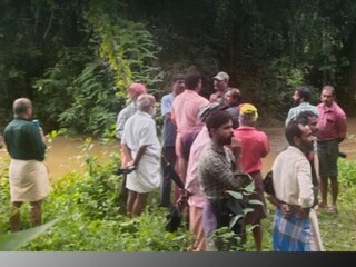 പുഴയിൽ കാണാതായി