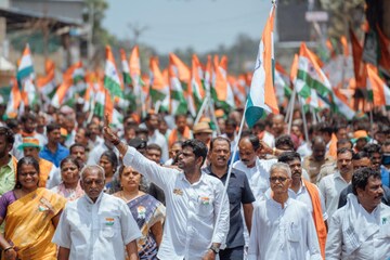 കേരളത്തിൽ ഭരിക്കുന്നത്  മകളും മരുമകനുമാണെങ്കിൽ, തമിഴ്‌നാട്ടിൽ മകനും മരുമകനുമാണ് ; കെ. അണ്ണാമലൈ