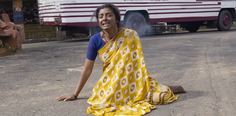  നിരൂപക പ്രശംസ നേടിയ കർണൻ, സാർപട്ട പരമ്പരൈ, ജയ്ഭീം തുടങ്ങിയ ചിത്രങ്ങളെല്ലാം പൂർണമായി അവഗണിക്കപ്പെട്ടതിൽ കടുത്ത വിമർശനവും ഉയരുന്നുണ്ട്. സൂര്യ പ്രധാന വേഷം അവതരിപ്പിച്ച ജയ് ഭീം ആയിരുന്നു അവാർഡ് പ്രതീക്ഷയിൽ മുന്നിലുണ്ടായിരുന്നത്.