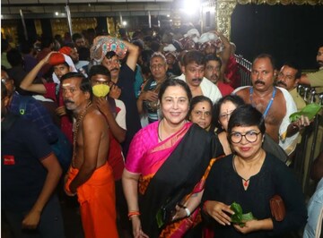 നടി ഗീത ശബരിമല ദര്‍ശനം നടത്തി