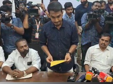 ജെയ്ക്ക് സി തോമസ്