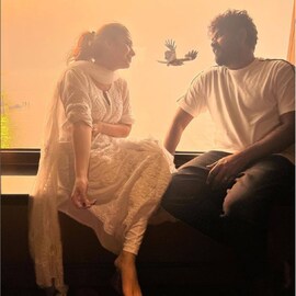 ഉയിരിനെയും ഉലഗത്തെയും മനസിൽക്കണ്ട് രജനിക്ക് വേണ്ടി എഴുതി, നയൻതാരയ്‌ക്കായി ആ വരികളുമായി വിഗ്നേഷ് ശിവൻ