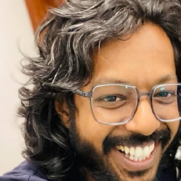  ചെകുത്താന്‍ എന്ന പേരില്‍ വീഡിയോകള്‍ ചെയ്യാറുള്ള യുട്യൂബര്‍ അജു അലക്സിനെ ഫ്ലാറ്റിൽ അതിക്രമിച്ചു കയറി ഭീഷണിപ്പെടുത്തിയെന്ന പരാതിയിൽ നടൻ ബാലയെക്കെതിരെ കേസ്. തൃക്കാക്കര പോലീസ് ആണ് കേസ് രജിസ്റ്റർ ചെയ്തത്.