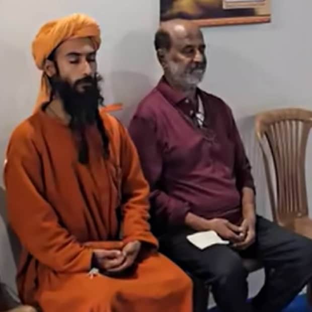  "ഇതാണ് യഥാർത്ഥ രജനികാന്ത്, തലൈവർ രജനികാന്ത് ഹിമയാലയം സന്ദർശിച്ചതിൽ അതിയായ സന്തോഷമുണ്ട്, ഈ പ്രായത്തിലും മലയും മേടും ചുറുചുറുക്കോടെ കയറി ഇറങ്ങുന്ന അദ്ദേഹത്തെ സമ്മതിക്കണം", എന്നിങ്ങനെ നിരവധി കമന്റുകളാണ് ചിത്രത്തിനു ലഭിക്കുന്നത്.