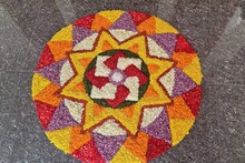 Onam 2023| ഇന്ന് തിരുവോണം; പൂക്കളവും പുലിക്കളിയുമായി ഓണാഘോഷത്തിൽ മലയാളികൾ