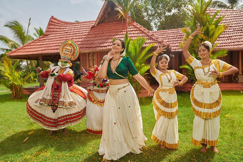  കേരളത്തെയും മലയാളികളെയൊന്നാകെയും ഇഷ്ടമാണെന്നും അതിനാലാണ് കൊച്ചിയിലേക്ക് മാറിയതെന്നും പ്രാചി ന്യൂസ് 18നോട് പറഞ്ഞു.
